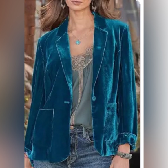 Boston Proper crushed velvet 3/4 sleeve blazer - Picture 6 of 6